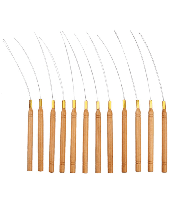 Bella Hararo’s Looper Tool is the perfect accessory for applying and removing micro-ring, nano-ring, and bead hair extensions